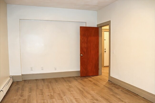 Building Photo - 6 Waumbeck St