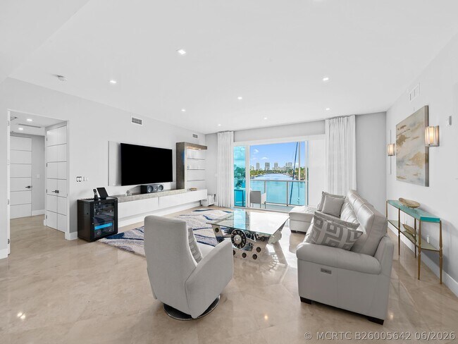 Building Photo - 516 Hendricks Isle