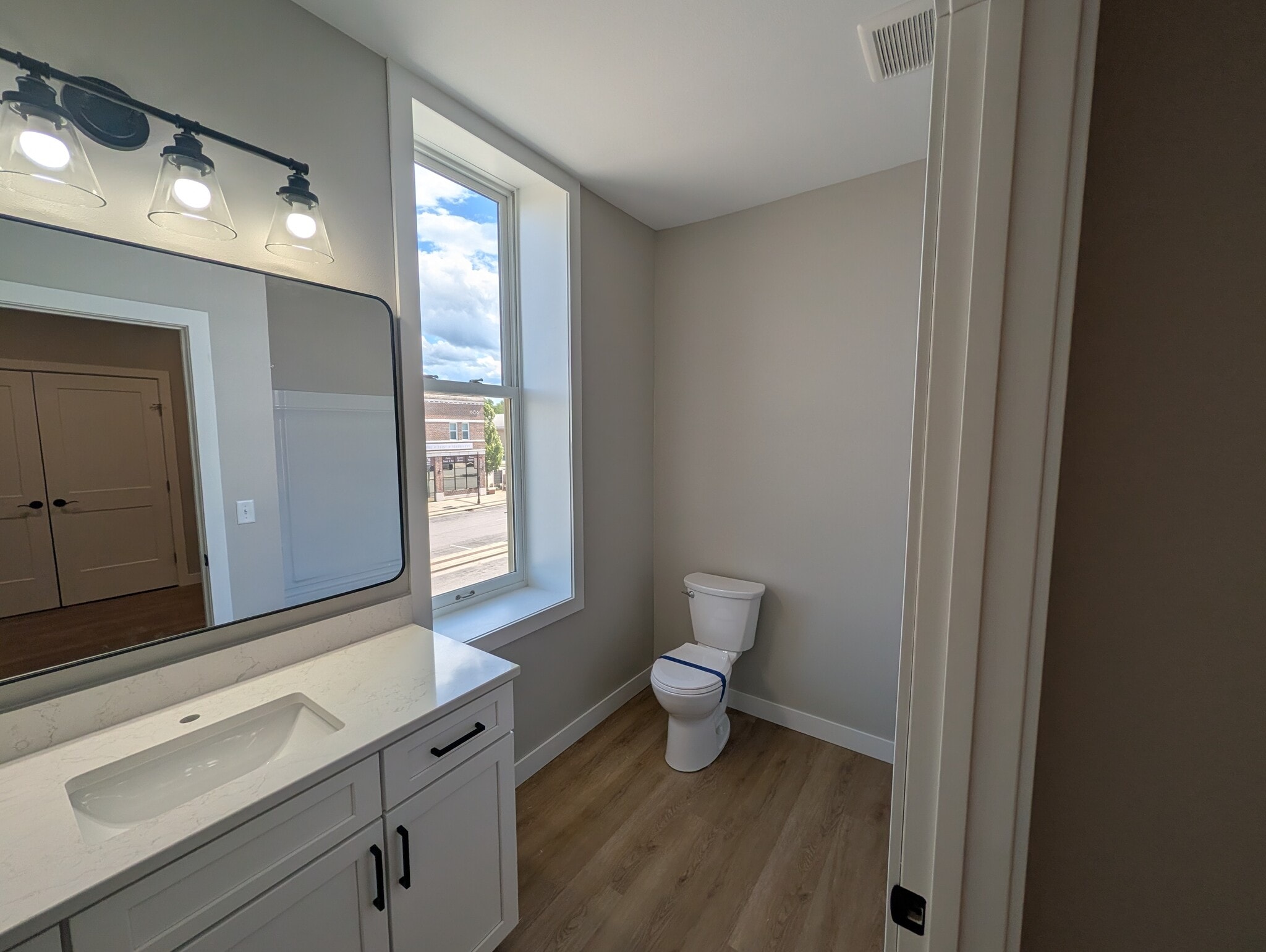 Bathroom - 1 N Minnesota St