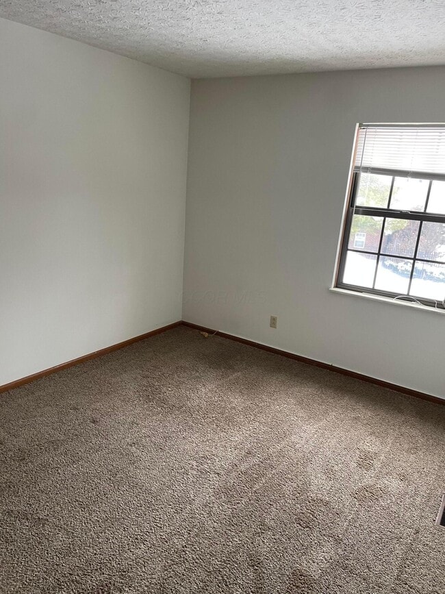 Building Photo - 6680 Birchton St