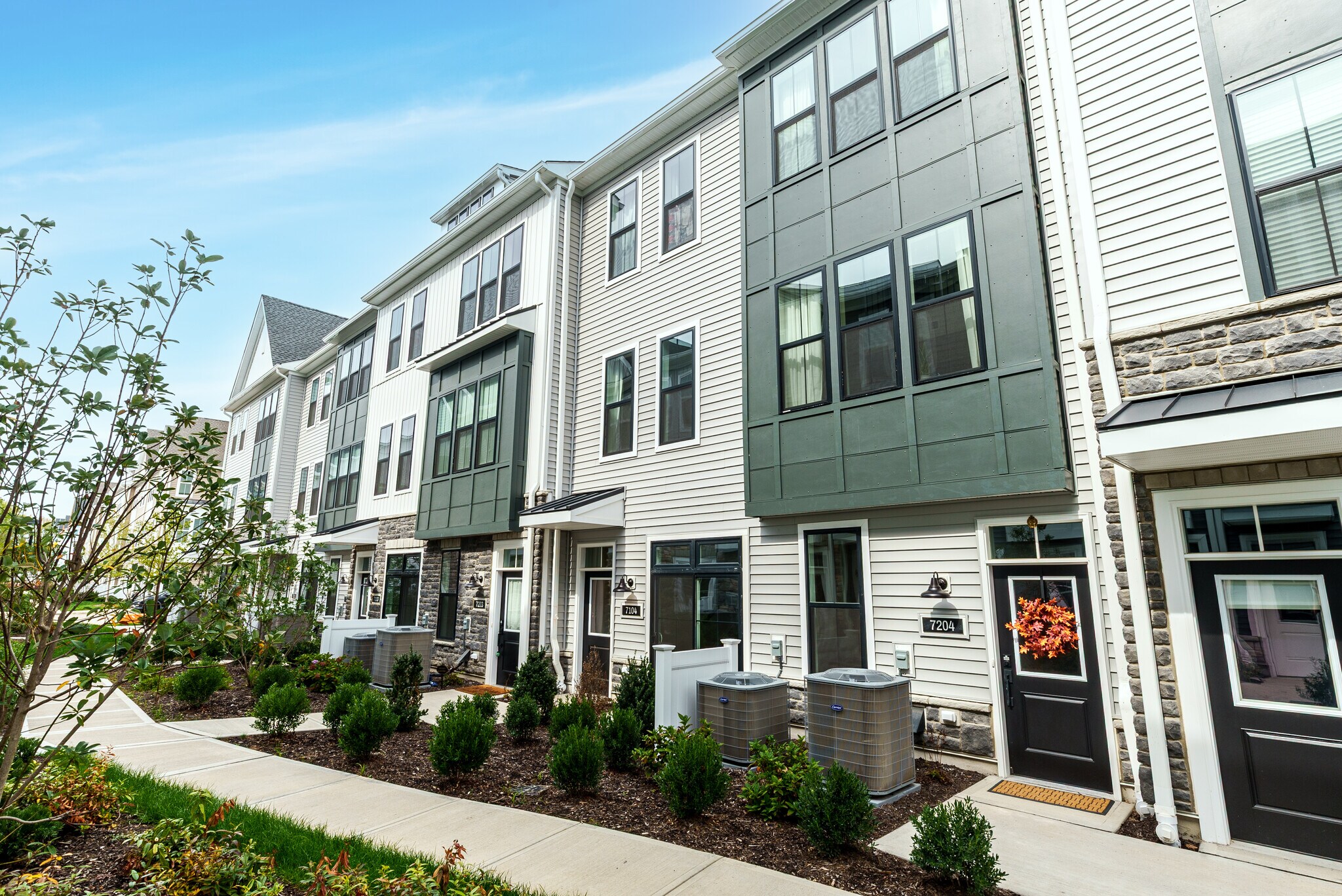 Front Side View 1 - 7104 Donatello Dr