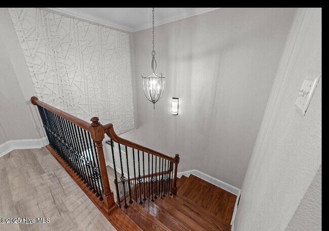 Building Photo - 1625 Brook Hollow Dr