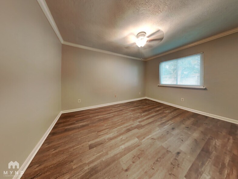 Building Photo - 4159 Amir St