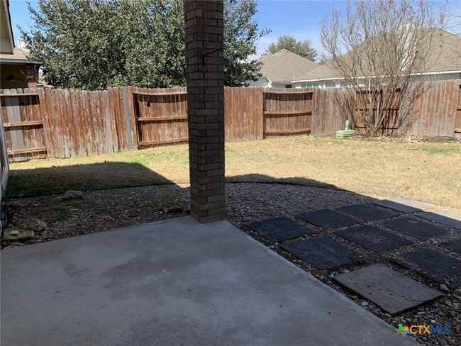 Building Photo - 2708 Butterfly Dr