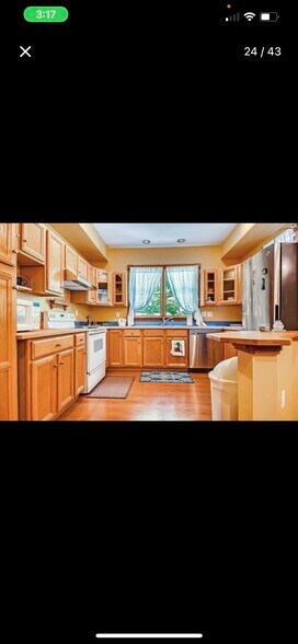 Kitchen - 79 Highland St