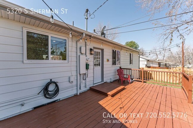 Building Photo - 5320 S Sherman St