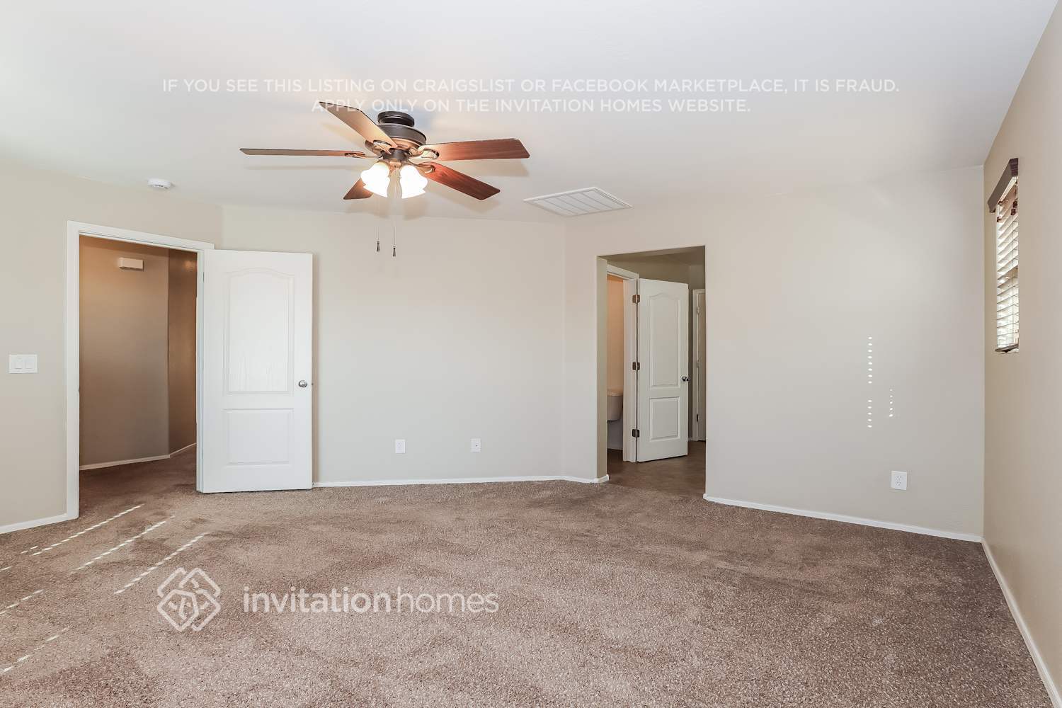 Building Photo - 2241 S Buckaroo Trail