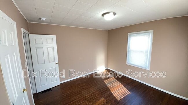 Building Photo - 1724 Winton St