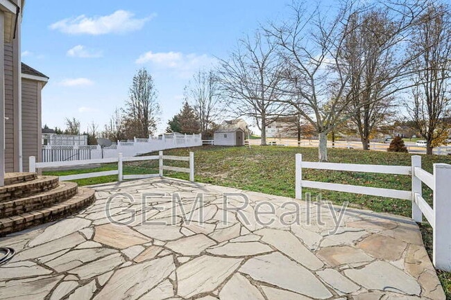 Building Photo - 9 Gallery Rd