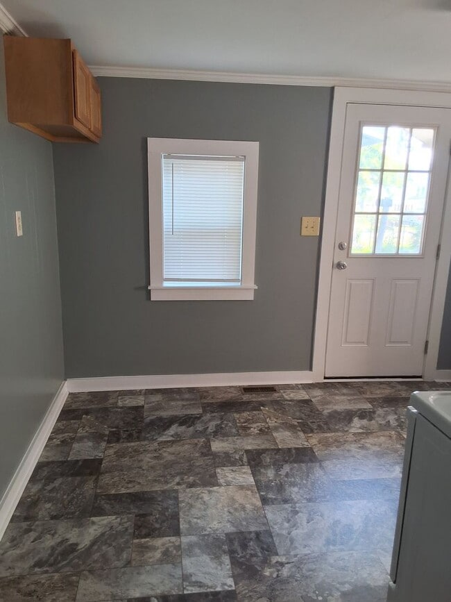 Building Photo - Single family home in Morehead City
