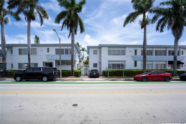 Building Photo - 8315 Byron Ave
