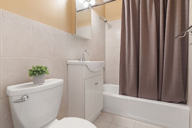 Building Photo - 22 Branchfield St