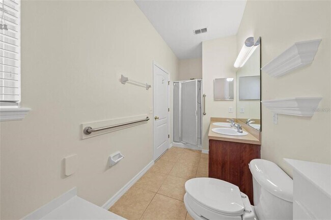 Building Photo - 7112 Five Oaks Dr