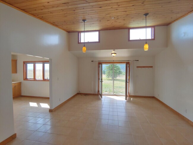 Building Photo - 8890 Cusker Ln