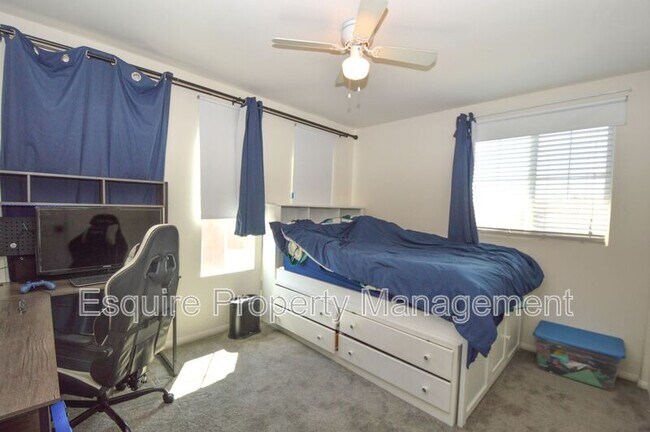 Building Photo - 4510 El Corazon Ct