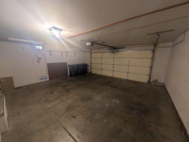 Building Photo - Rita Ranch ready for move in