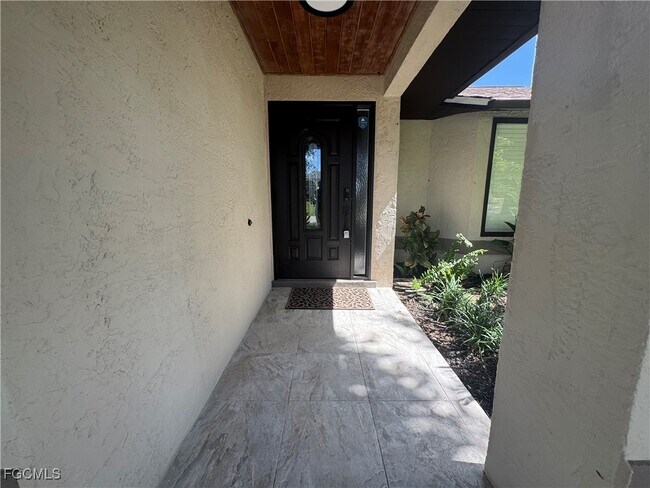Building Photo - 2211 SW 14th Pl