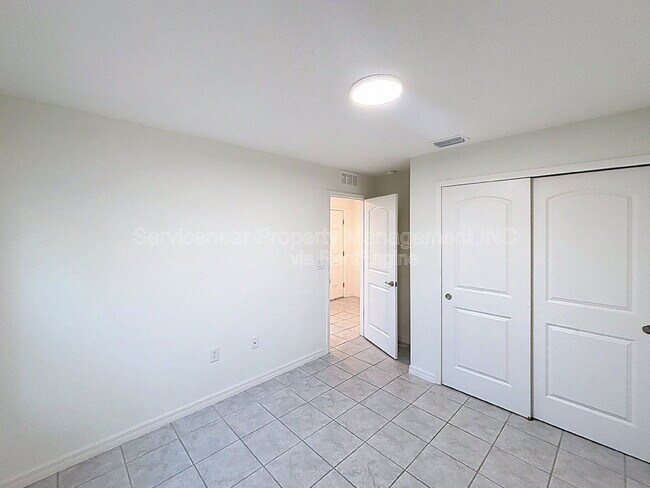 Building Photo - 3988 Postmark Lake Pl