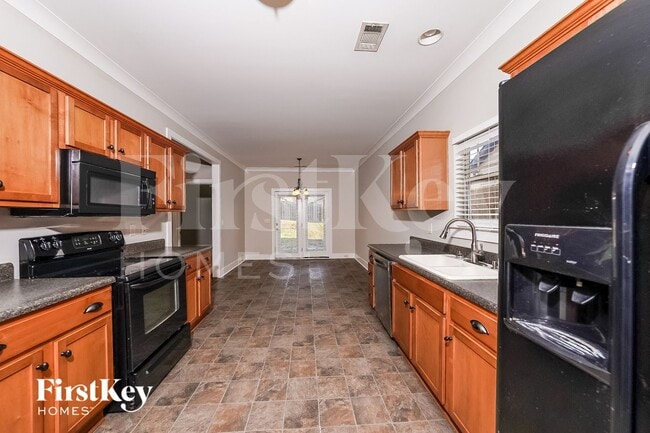 Building Photo - 2044 Highview Way