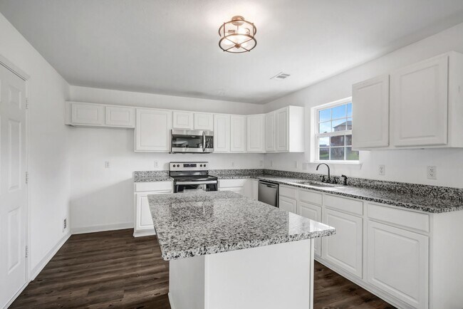 Building Photo - Timber Trail Drive Rental