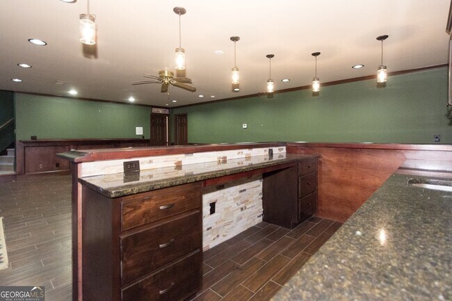 Building Photo - 5166 Wheeler Dr