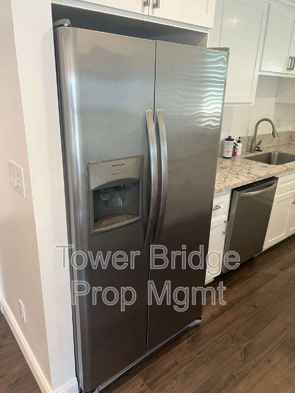 Building Photo - 3154 53rd St