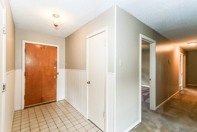 Building Photo - Beautiful 3 Bedroom Home in Central Lubbock