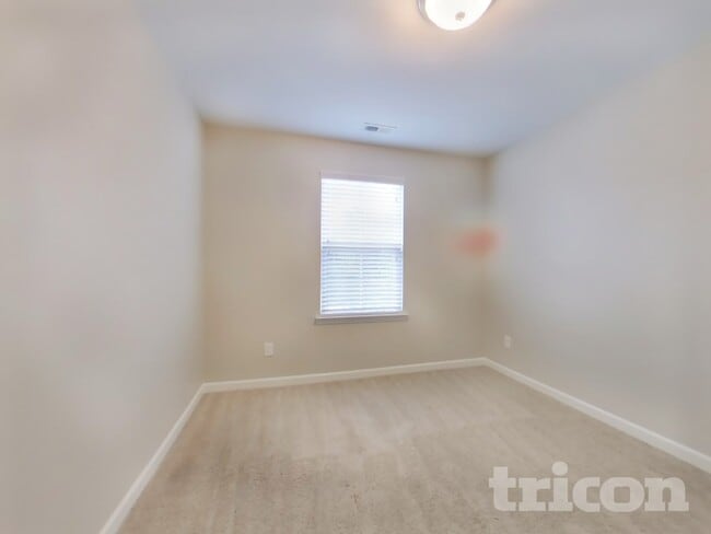 Building Photo - 121 Hickory Sta Ln