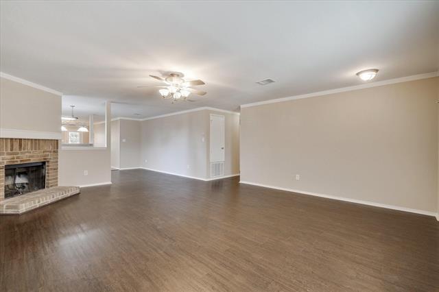 Building Photo - 1825 Lariat Dr