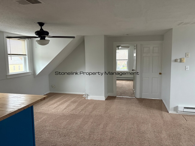 Building Photo - 37 Godfrey St