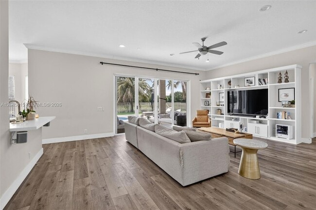 Building Photo - 981 Waterside Cir