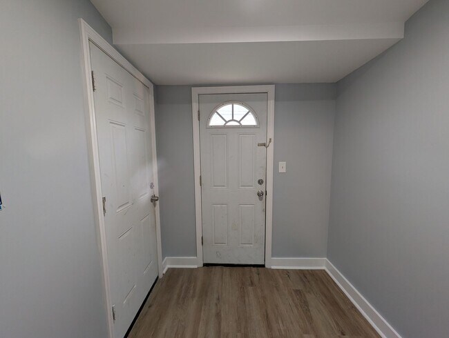 Building Photo - 677 Gerard Ave