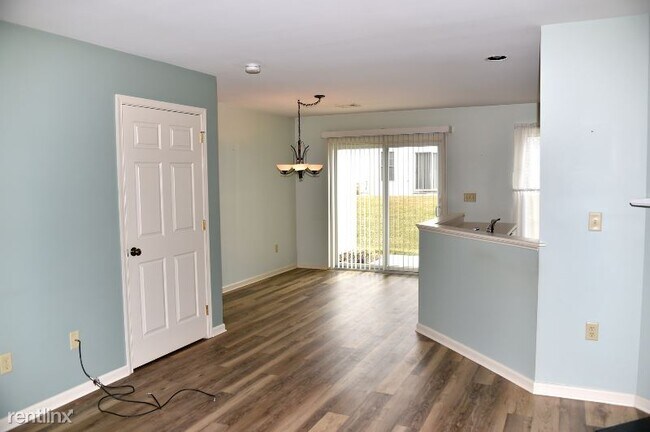 Building Photo - 2 br, 2.5 bath House - 658 Mallard Dr