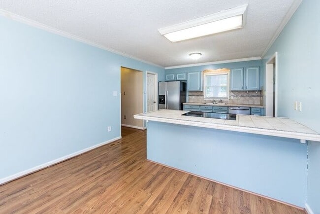 Building Photo - 3BD/1BA Home in Hickory