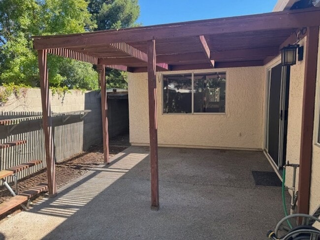 Building Photo - Home for Rent in South Sacramento