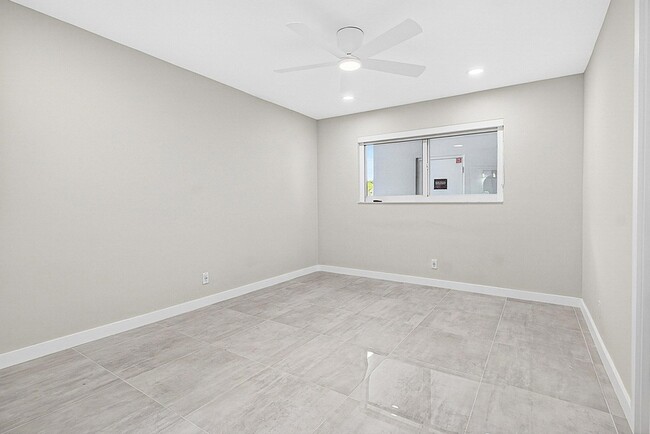 Building Photo - 3351 Spanish Trail