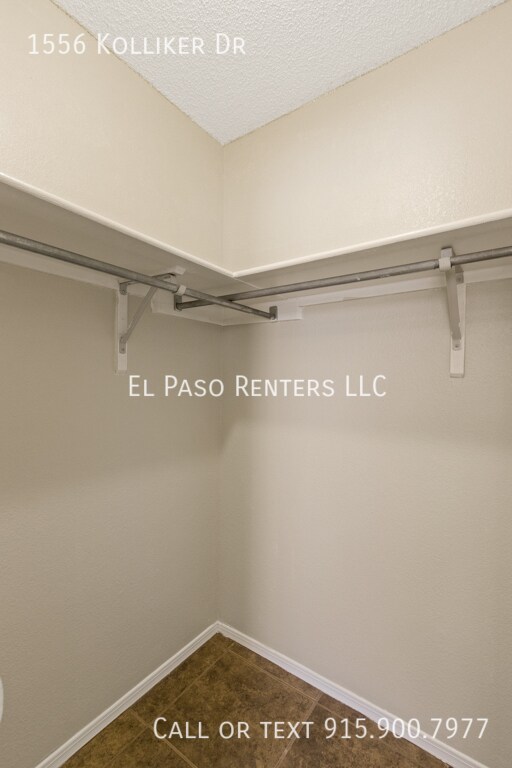 Building Photo - 1556 Kolliker Dr