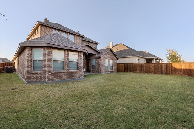 Building Photo - 2607 Rosebud Ln