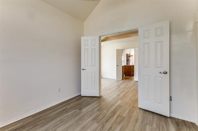 Building Photo - 917 Haverstraw Pl