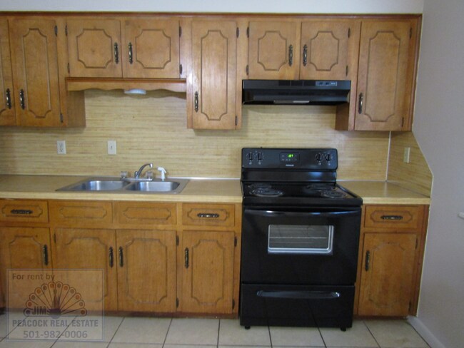 Building Photo - 1100 S James St