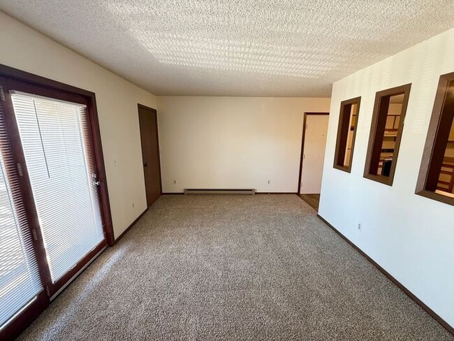 Building Photo - Limited-Time Move-In Deal: Get Your First 2 Weeks FREE! Spacious 2 Bed, 1 Bath Apartments + Flexi...