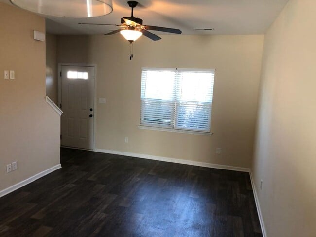 Building Photo - 105 Justice Farm Dr