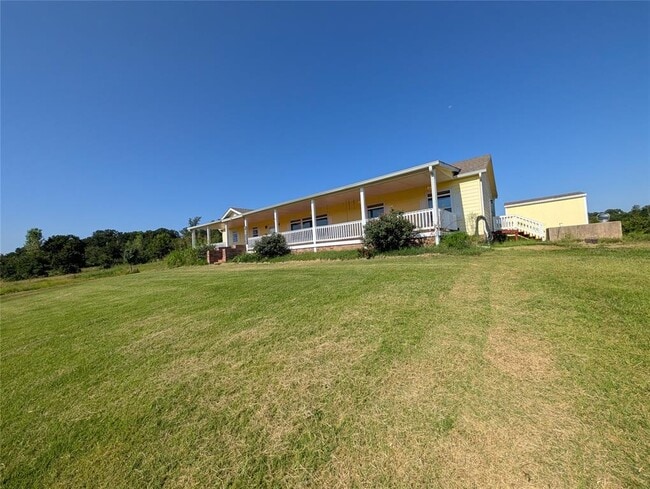 Building Photo - 13908 Kelly Dr