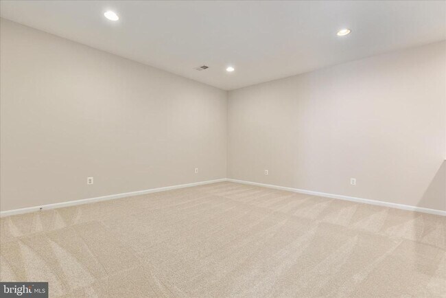 Building Photo - 42211 Yancey Terrace