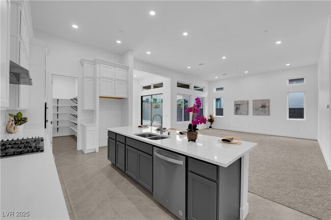 Building Photo - 11049 Concord Vly Dr