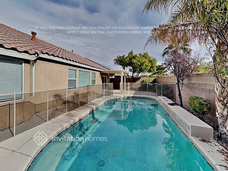 Building Photo - 7558 S Chambery Cove Ct