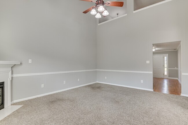 Building Photo - 7635 Pleasantville Way