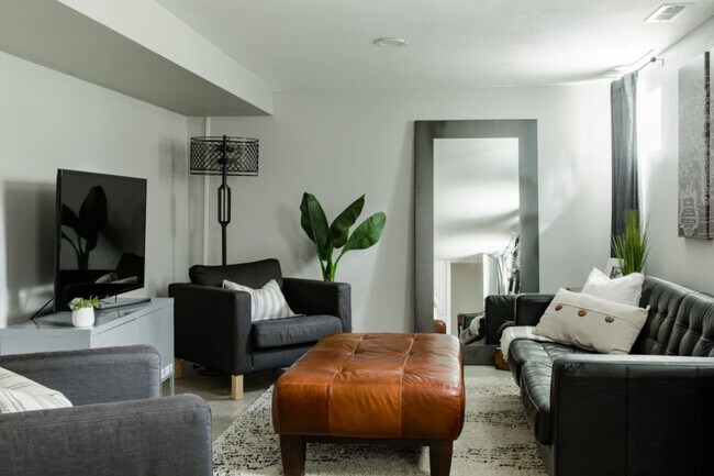 Building Photo - 7947 10th Ave SW