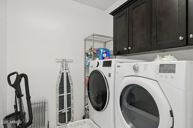 Building Photo - 3826 E Cat Balue Dr
