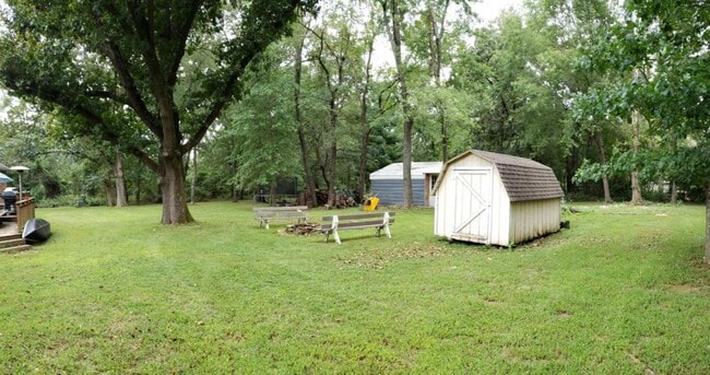 Building Photo - 3111 W Perry Rd